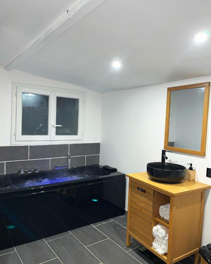 L'Oranger - Magnifique Studio Independant Sur Mougins Avec Jacuzzi Prive - Parking - Climatisation Exterior photo